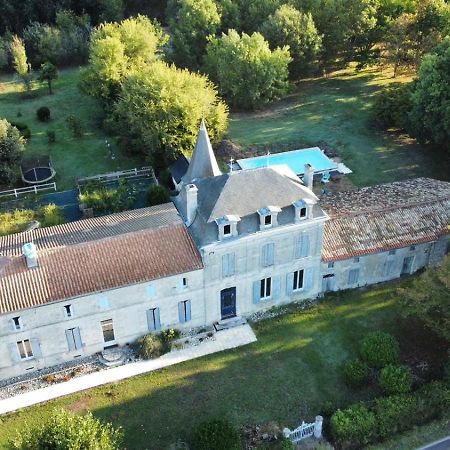 Domaine Du Grand Ormeau Bed & Breakfast Semillac Dış mekan fotoğraf